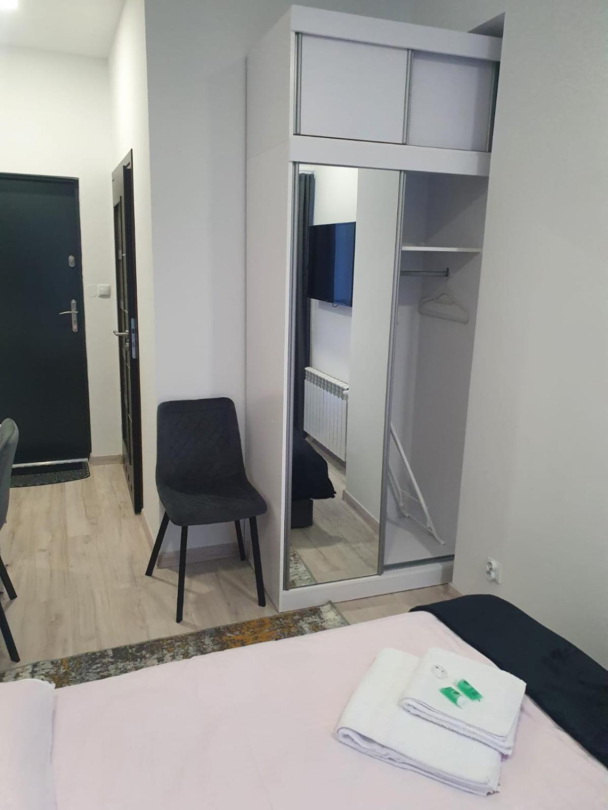 Comfort Stay, Ev, Parking Boleslawiec  Exterior foto